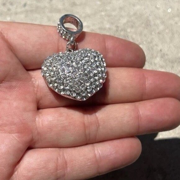 Vintage Silver tone Clear Crystals Rhinestones Solid Puffy Heart Charm Pendant - Picture 2 of 14